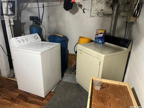 303 3Rd Street E, Wynyard, SK - Indoor Photo Showing Laundry Room