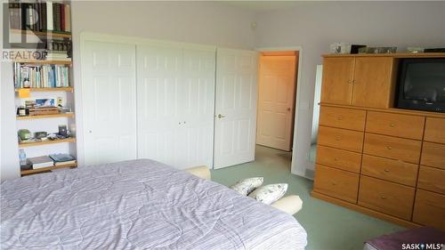 2100 Courtney Street, Regina, SK - Indoor Photo Showing Bedroom