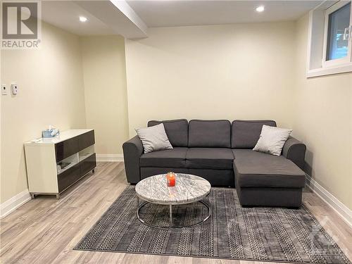 Basement Apartment Living Room - 658 O'Connor Street, Ottawa, ON - Indoor