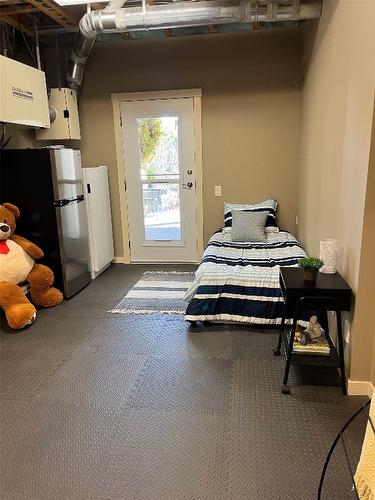 427 Long Ridge Drive, Kelowna, BC - Indoor Photo Showing Other Room