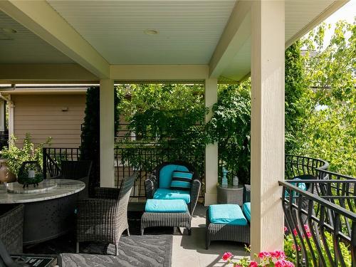427 Long Ridge Drive, Kelowna, BC - Outdoor With Deck Patio Veranda With Exterior