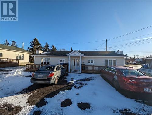 31-33 Rue Du Portage, Caraquet, NB - Outdoor