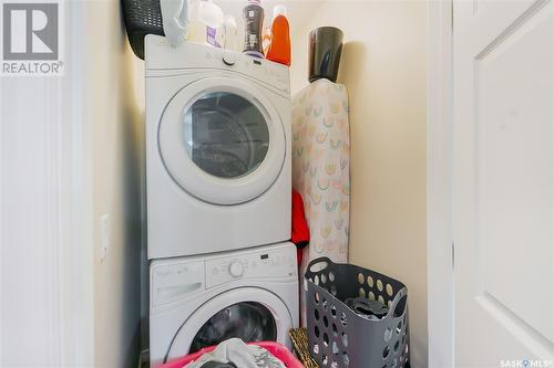 2253 Quebec Street, Regina, SK - Indoor Photo Showing Laundry Room