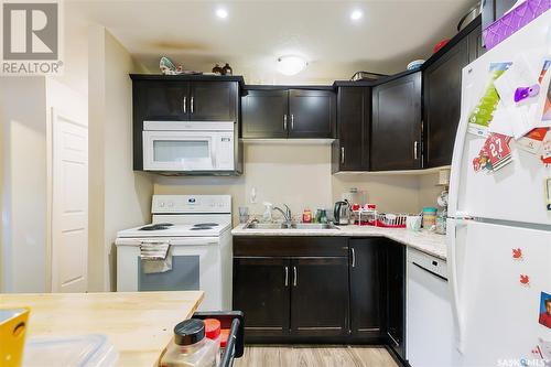 2253 Quebec Street, Regina, SK - Indoor Photo Showing Kitchen With Double Sink