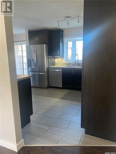 106 6Th Avenue E, Eatonia, SK - Indoor Photo Showing Kitchen