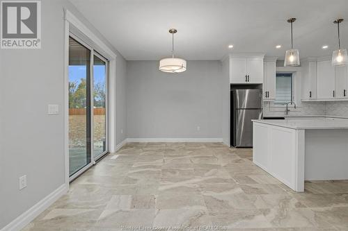 49 Belleview, Kingsville, ON - Indoor Photo Showing Kitchen