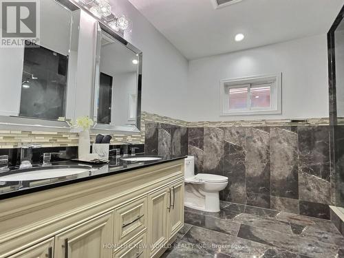 7 Glenbury Drive, Vaughan, ON - Indoor Photo Showing Bathroom