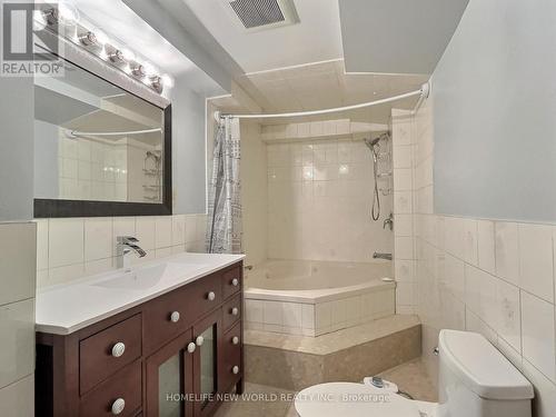 7 Glenbury Drive, Vaughan, ON - Indoor Photo Showing Bathroom