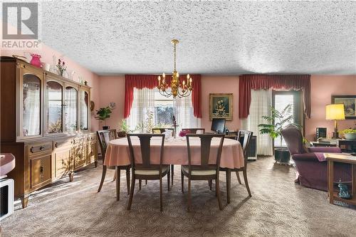 30 Sandhill Drive, Barry'S Bay, ON - Indoor Photo Showing Dining Room