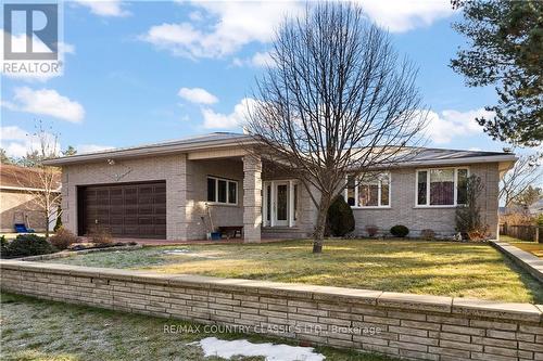 30 Sandhill Drive, Renfrew, ON - Outdoor