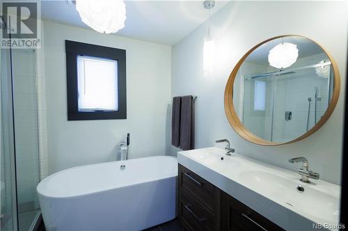 519 & 525 Broadway Boulevard, Grand Falls, NB - Indoor Photo Showing Bathroom
