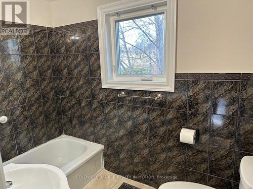 125 Vista Drive, Mississauga, ON - Indoor Photo Showing Bathroom