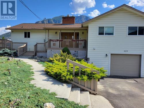 829 3Rd Avenue, Keremeos, BC - Outdoor With Deck Patio Veranda