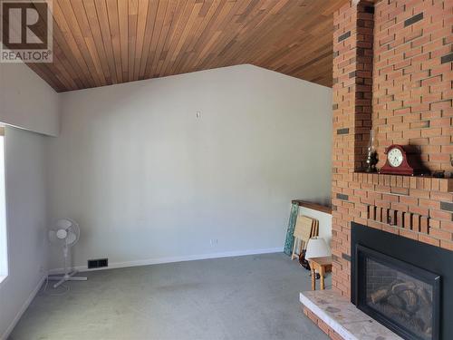 829 3Rd Avenue, Keremeos, BC - Indoor With Fireplace