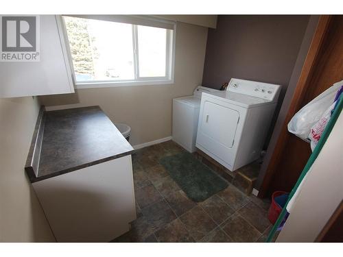 829 3Rd Avenue, Keremeos, BC - Indoor Photo Showing Laundry Room