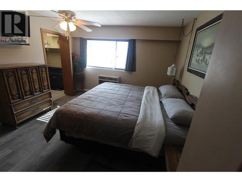 829 3Rd Avenue, Keremeos, BC - Indoor Photo Showing Bedroom