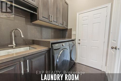 8 Mccandless Crt, Caledon, ON - Indoor Photo Showing Laundry Room