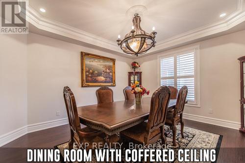 8 Mccandless Court, Caledon, ON - Indoor Photo Showing Dining Room