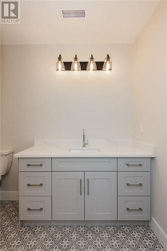 50 Welkin Grove, North Bay, ON - Indoor Photo Showing Bathroom
