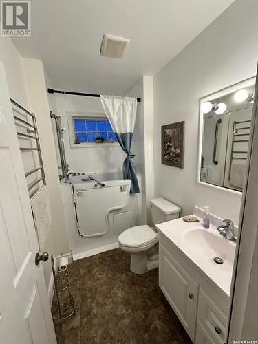 103 Lemieux Crescent, Leoville, SK - Indoor Photo Showing Bathroom