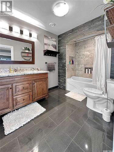 4 Whispering Valley Estates, Round Lake, SK - Indoor Photo Showing Bathroom