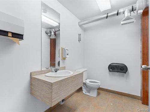 Bathroom - 4932C Rue Wellington, Montréal (Verdun/Île-Des-Soeurs), QC 