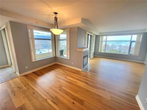 516-100 Lakeshore Drive, Penticton, BC - Indoor Photo Showing Other Room