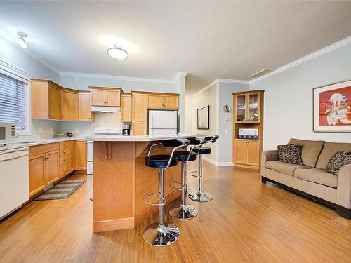2171 Mimosa Drive, West Kelowna, BC - Indoor Photo Showing Kitchen