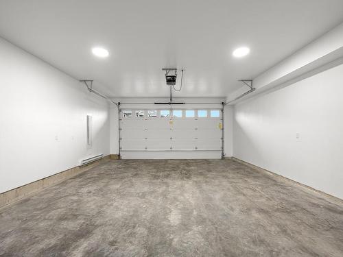 4014 Southwalk Dr, Courtenay, BC - Indoor Photo Showing Garage