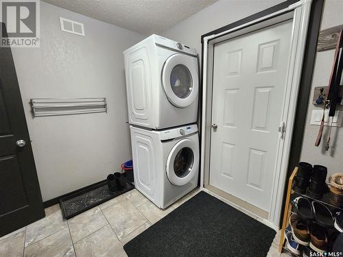 219 Rye Street, Yellow Grass, SK - Indoor Photo Showing Laundry Room