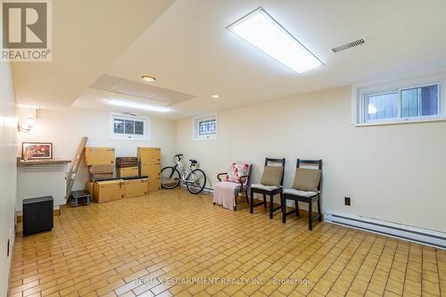 2317 Lakeshore Rd, Burlington, ON - Indoor Photo Showing Other Room