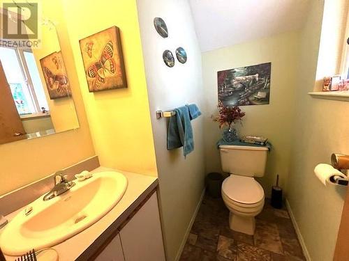 5011 Graham Avenue, Terrace, BC - Indoor Photo Showing Bathroom