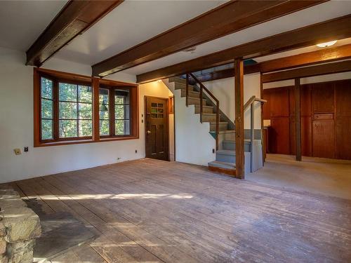 2618 Lighthouse Lane, Pender Island, BC - Indoor Photo Showing Other Room
