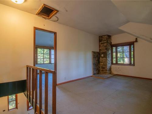 2618 Lighthouse Lane, Pender Island, BC - Indoor Photo Showing Other Room