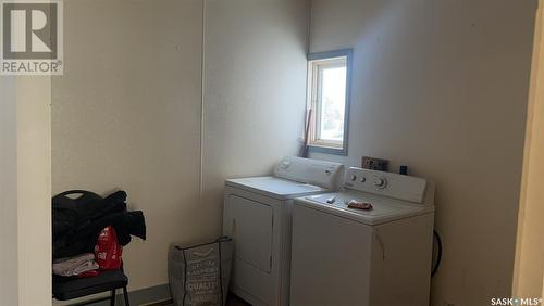 26 2Nd Avenue Ne, Preeceville, SK - Indoor Photo Showing Laundry Room