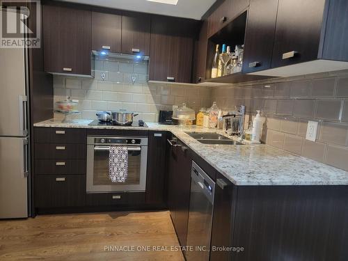 324 - 275 Village Green Square, Toronto, ON - Indoor Photo Showing Kitchen With Double Sink With Upgraded Kitchen
