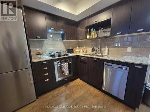 324 - 275 Village Green Square, Toronto, ON - Indoor Photo Showing Kitchen With Double Sink
