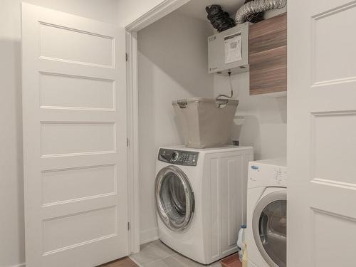 Salle de lavage - 573 Rue Charlie-Forbell, Mont-Tremblant, QC - Indoor Photo Showing Laundry Room