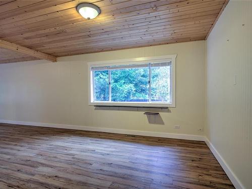 10372 Youbou Rd, Youbou, BC - Indoor Photo Showing Other Room