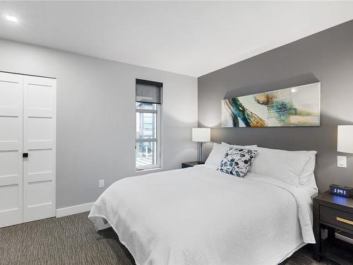 Sl94-1175 Resort Dr, Parksville, BC - Indoor Photo Showing Bedroom