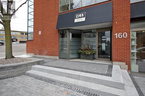#304 -160 Bedford Rd, Toronto, ON - Outdoor