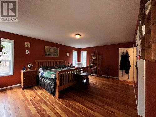 232 Farleigh Lake Road, Penticton, BC - Indoor Photo Showing Bedroom