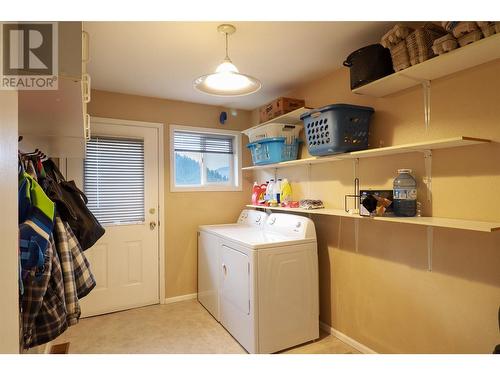 232 Farleigh Lake Road, Penticton, BC - Indoor Photo Showing Laundry Room