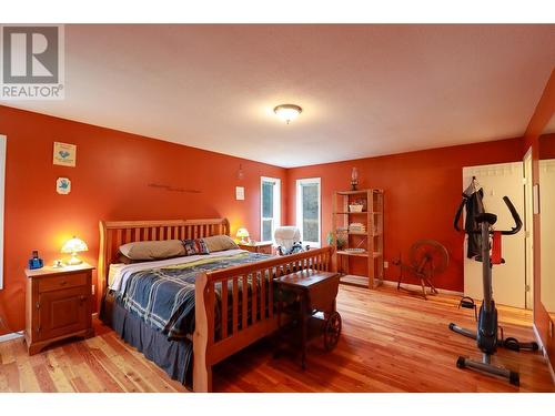 232 Farleigh Lake Road, Penticton, BC - Indoor Photo Showing Bedroom