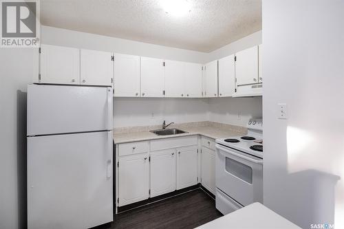 201 34 Nollet Avenue, Regina, SK - Indoor Photo Showing Kitchen