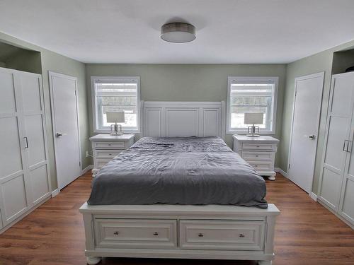 Master bedroom - 3715  - 3717 Rg Des Cavaliers, Rouyn-Noranda, QC - Indoor Photo Showing Bedroom