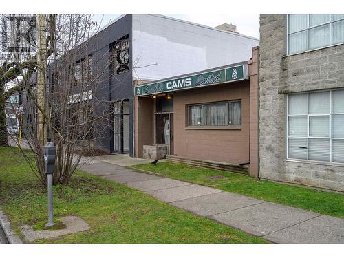1713 W 5Th Avenue, Vancouver, BC 