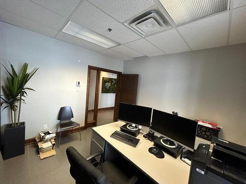 Bureau - 3-61 Rue Des Menuisiers, Sainte-Anne-Des-Plaines, QC - Indoor Photo Showing Office