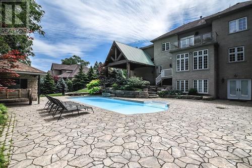 1045 Lower Lions Club Rd, Hamilton, ON - Outdoor With In Ground Pool