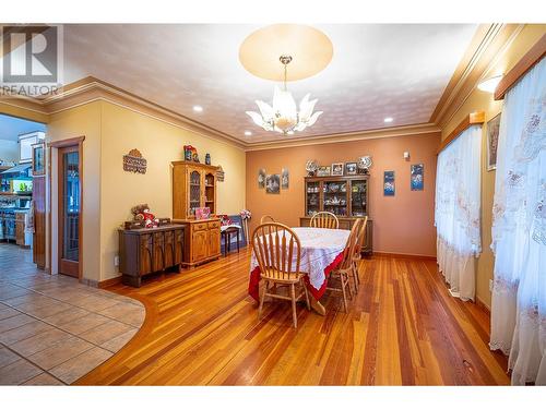 11710 Olympic View Drive, Osoyoos, BC - Indoor Photo Showing Dining Room